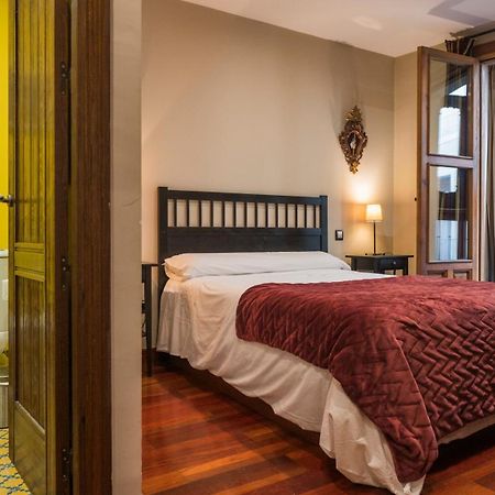 Apartamentos Las Teresitas Junto A La Catedral Toledo Kültér fotó